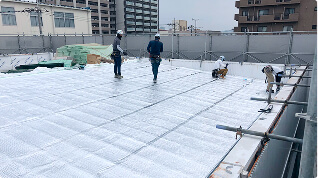 断熱性能アップで作業環境を快適に